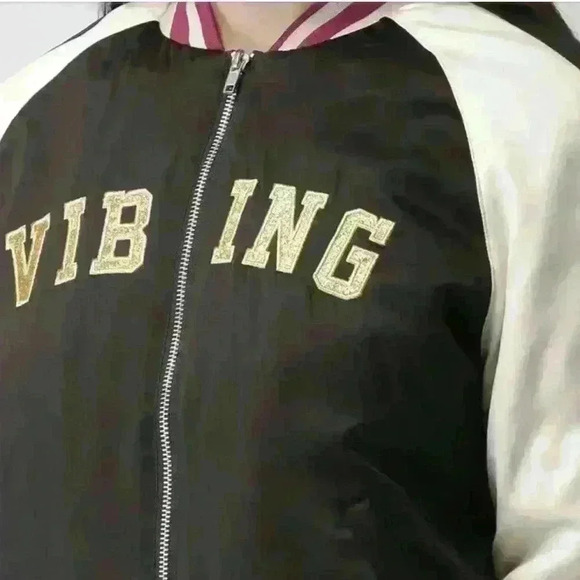 Forever 21 Black solid  bomber size M - Picture 3 of 9